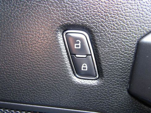 Used 2016 Ford F150 XLT w/ Equipment Group 302A Luxury image 33