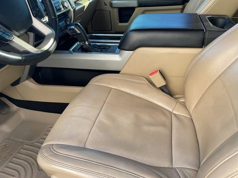 Used 2017 Ford F150 Lariat w/ Equipment Group 501A Mid image 9