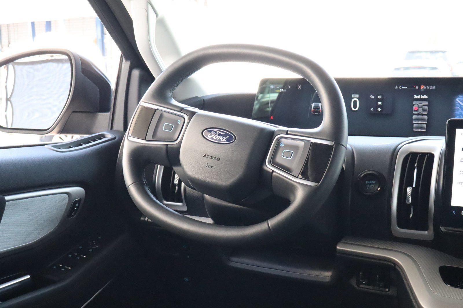 Used 2025 Ford Expedition Active RWD image 30