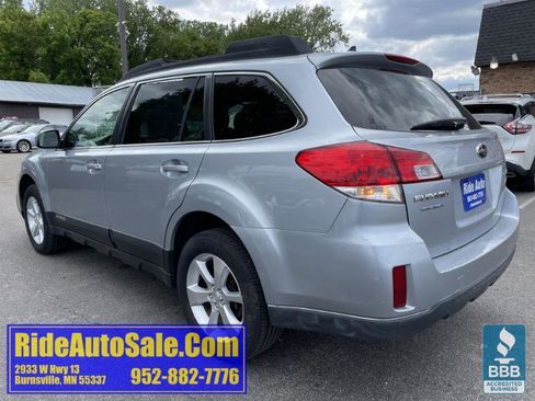 Used 2013 Subaru Outback 2.5i Limited AWD/4WD image 7