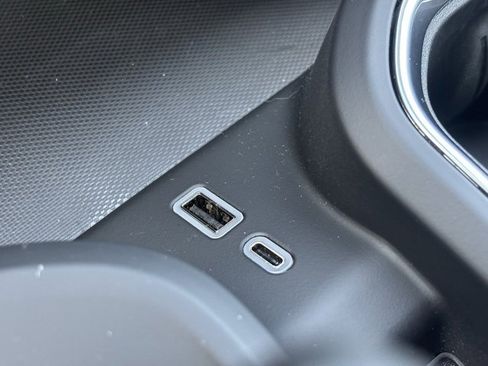 Certified 2024 GMC Sierra 1500 Denali image 31