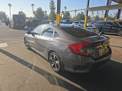 Used 2016 Honda Civic Touring image 6