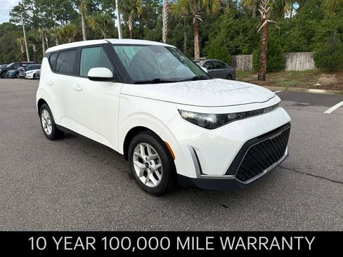 Certified 2024 Kia Soul LX w/ Option Group 015 FWD image 1