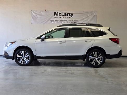 Used 2019 Subaru Outback 2.5i Limited AWD/4WD image 2