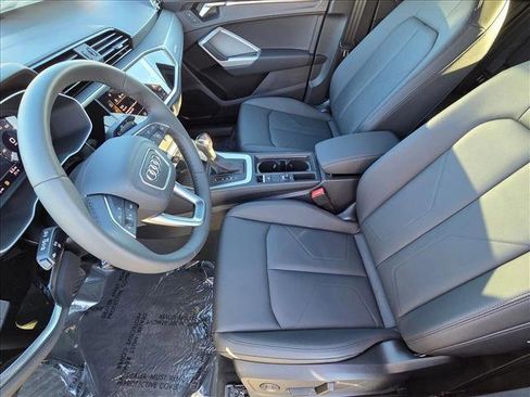 New 2025 Audi Q3 2.0T Premium image 4