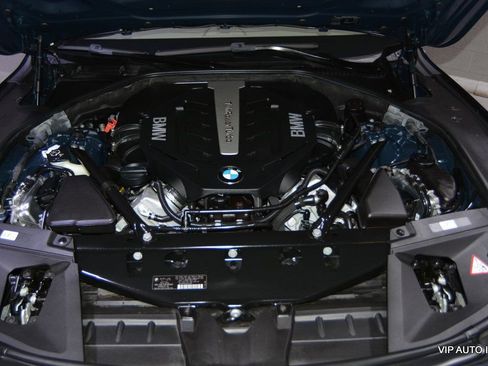 Used 2014 BMW 750Li xDrive image 34