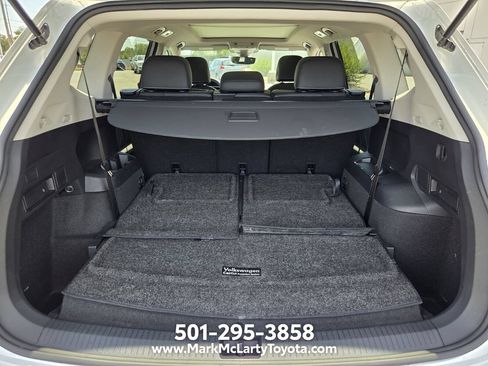 Used 2023 Volkswagen Tiguan SE w/ Panoramic Sunroof Package FWD image 19