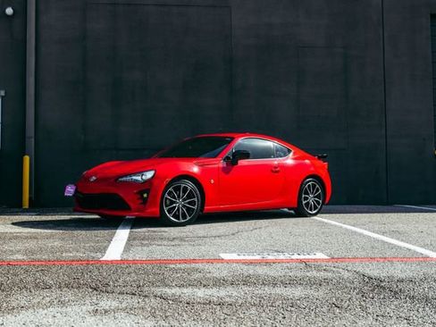 Used 2018 Toyota 86 GT image 17