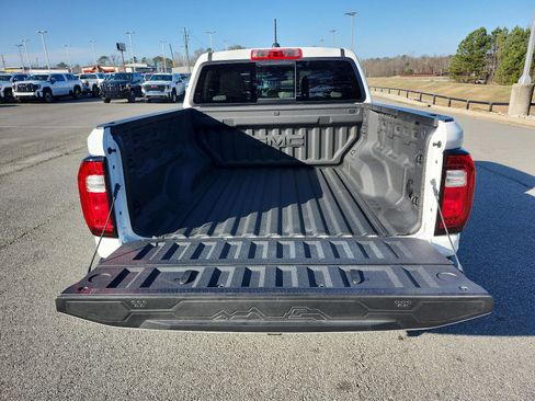 Certified 2025 GMC Canyon AT4 w/ Technology Plus Package image 10