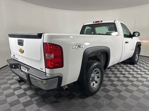 Used 2013 Chevrolet Silverado 1500 W/T w/ LS Package image 2