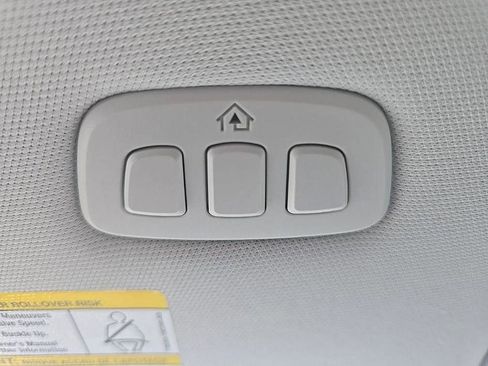 Used 2025 Ford Expedition Active image 25