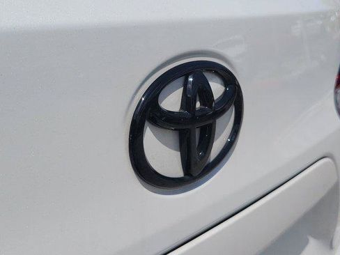 Used 2024 Toyota Corolla Cross AWD Hybrid image 9