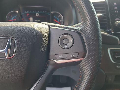 Certified 2022 Honda Pilot TrailSport image 33