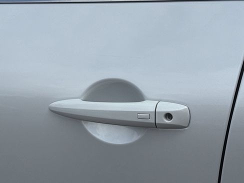 New 2026 Nissan Pathfinder SL FWD image 30