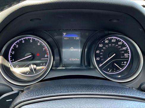 Used 2023 Toyota Camry SE image 13