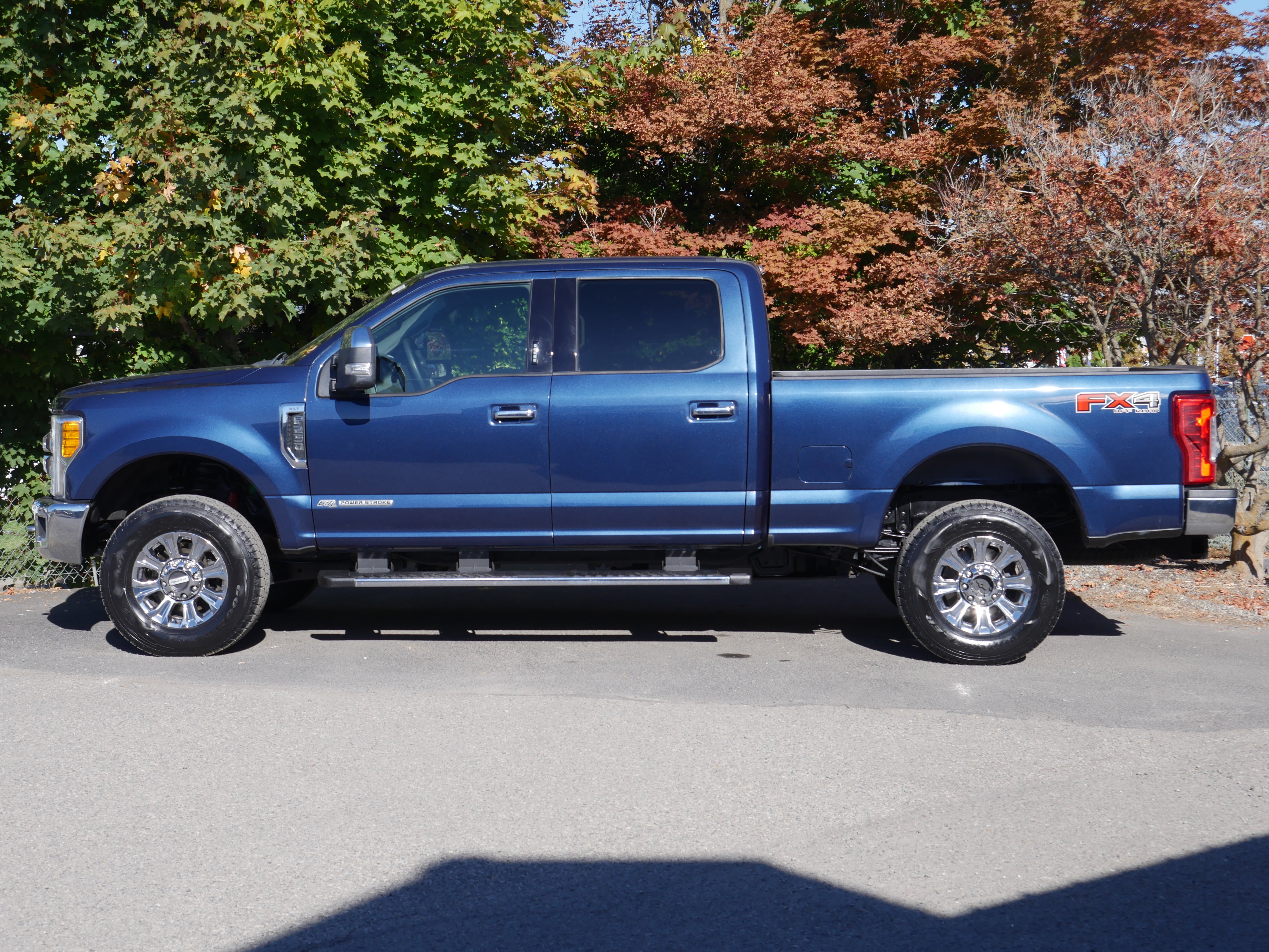 Used 2017 Ford F250 XLT w/ XLT Premium Package AWD/4WD image 15