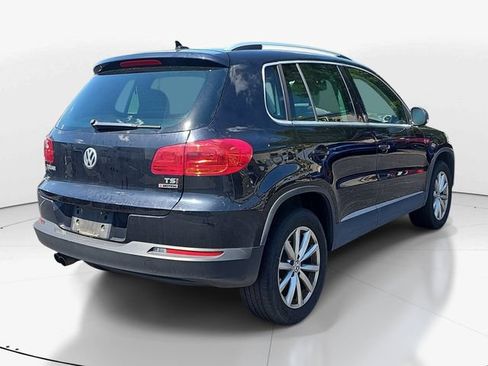 Used 2017 Volkswagen Tiguan Wolfsburg Edition AWD/4WD image 3