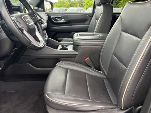Used 2024 GMC Yukon SLT AWD/4WD image 13