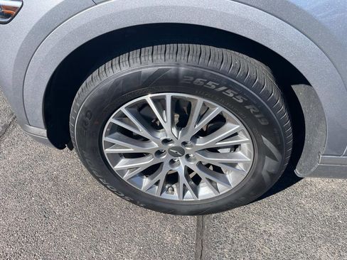 Used 2024 Genesis GV80 2.5T image 13