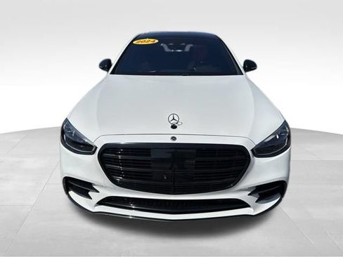 Used 2024 Mercedes-Benz S 580 4MATIC Sedan image 2