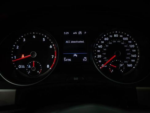 Used 2021 Volkswagen Atlas SE w/ Towing Package FWD image 19