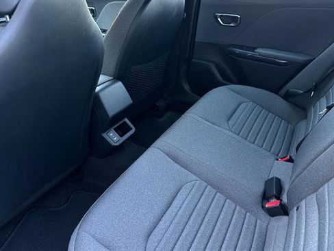 New 2025 Kia K4 EX image 13