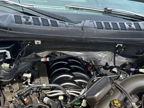 Used 2018 Ford F150 Lariat RWD image 11