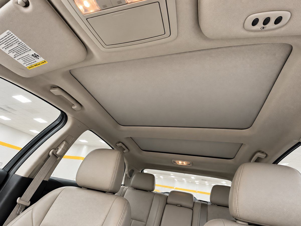 Used 2014 Ford Edge Limited w/ Equipment Group 301A FWD image 17