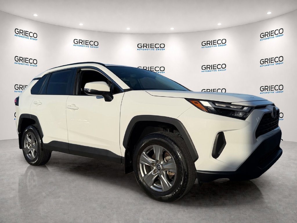 Used 2024 Toyota RAV4 XLE w/ Convenience Package FWD image 1