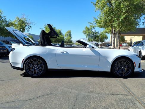 Used 2017 Chevrolet Camaro ZL1 RWD image 7