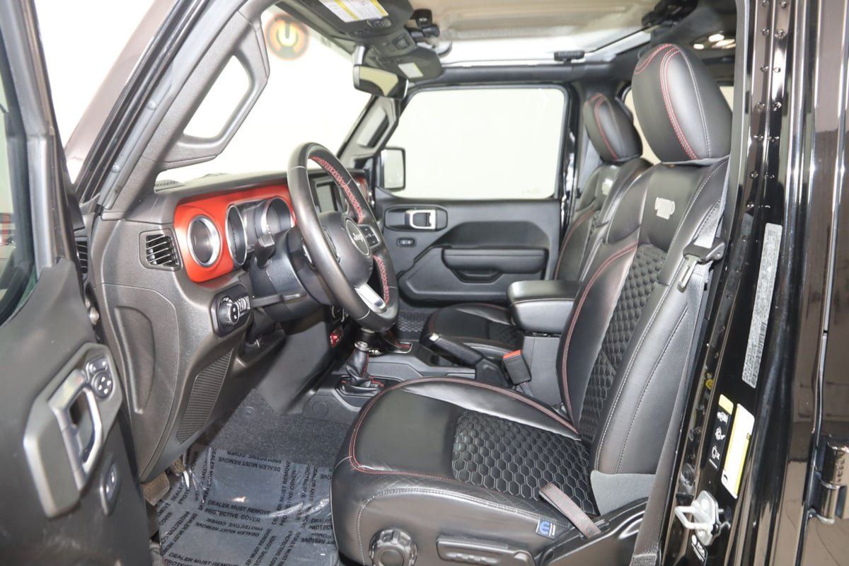 Used 2022 Jeep Gladiator Rubicon w/ LED Lighting Group AWD/4WD image 12
