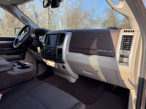 Used 2018 RAM 1500 Big Horn image 44