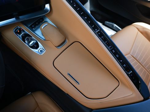 Used 2024 Chevrolet Corvette Stingray Preferred Cpe w/ Z51 Performance Package RWD image 36