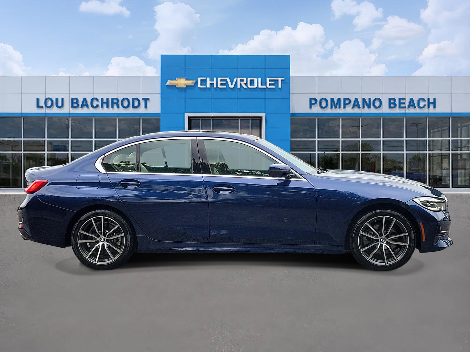 Used 2020 BMW 330i Sedan w/ Convenience Package RWD image 2
