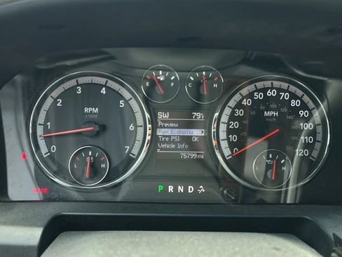 Used 2012 RAM 1500 Classic SLT RWD image 12