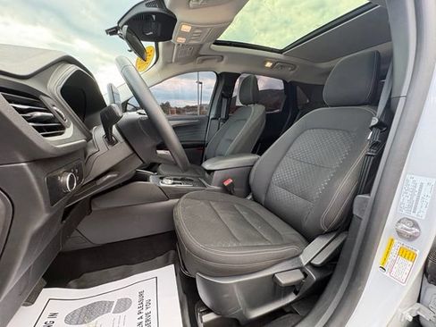 Used 2025 Ford Escape Active w/ Cold Weather Package AWD/4WD image 25