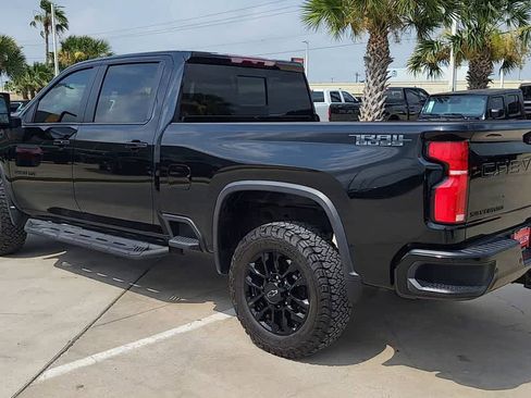 Used 2025 Chevrolet Silverado 2500 LT w/ Trail Boss Package AWD/4WD image 6