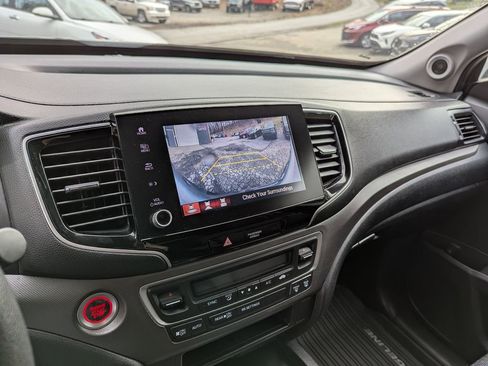 Used 2022 Honda Ridgeline Sport image 14