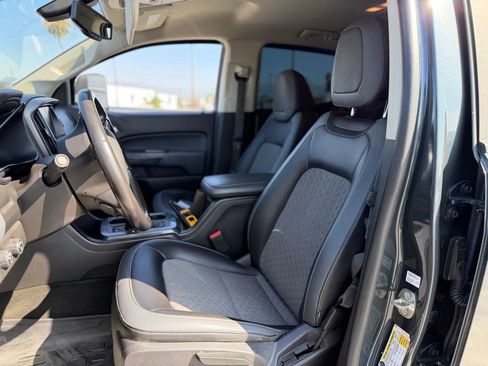 Used 2018 Chevrolet Colorado Z71 AWD/4WD image 5