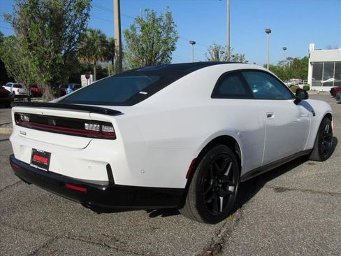 New 2026 Dodge Charger Scat Pack w/ Blacktop Package AWD/4WD image 7