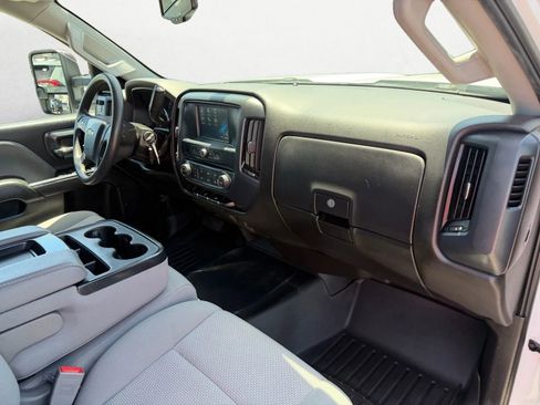 Used 2018 Chevrolet Silverado 2500 W/T w/ WT Convenience Package RWD image 22