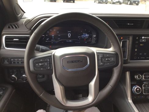 Used 2024 GMC Yukon XL Denali w/ Max Trailering Package image 22