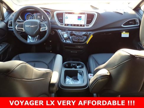 New 2026 Chrysler Voyager LX image 9