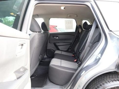 Certified 2025 Nissan Rogue SV FWD image 20