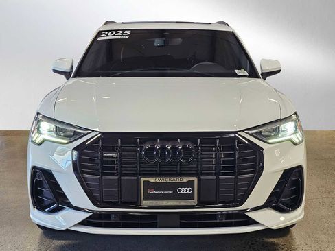 Used 2025 Audi Q3 2.0T Premium w/ Convenience Package AWD/4WD image 2