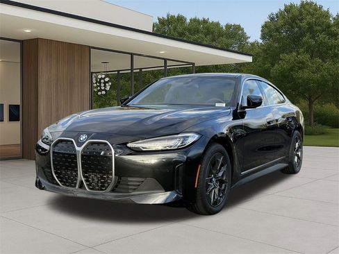 Certified 2024 BMW i4 eDrive35 w/ Convenience Package image 2