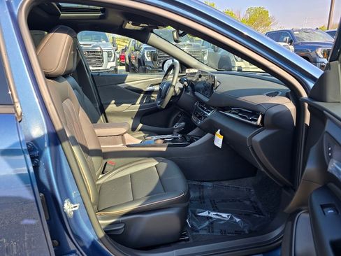 New 2026 Buick Envista Avenir FWD image 35