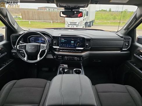 Used 2024 Chevrolet Silverado 1500 RST AWD/4WD image 19
