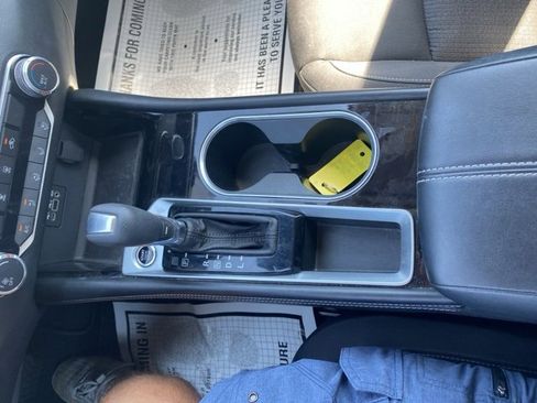 Used 2023 Nissan Altima 2.5 SV image 24