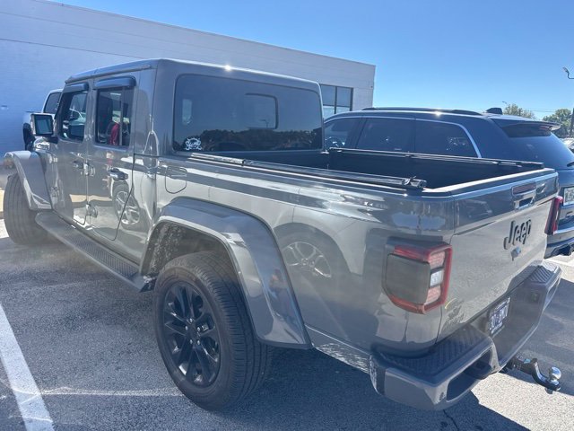 Used 2023 Jeep Gladiator Overland AWD/4WD image 4